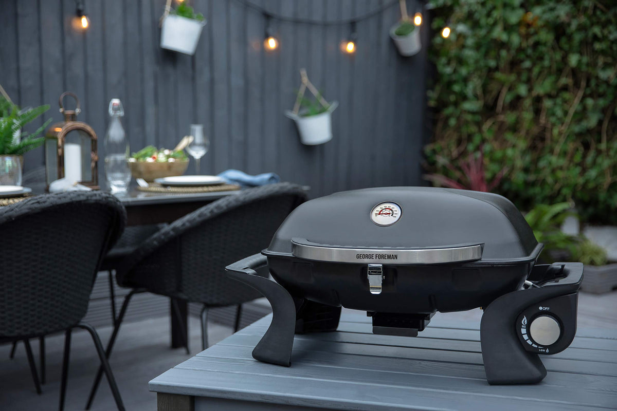 Portable Gas Barbecue with Integrated Thermostat & Automatic Ignition