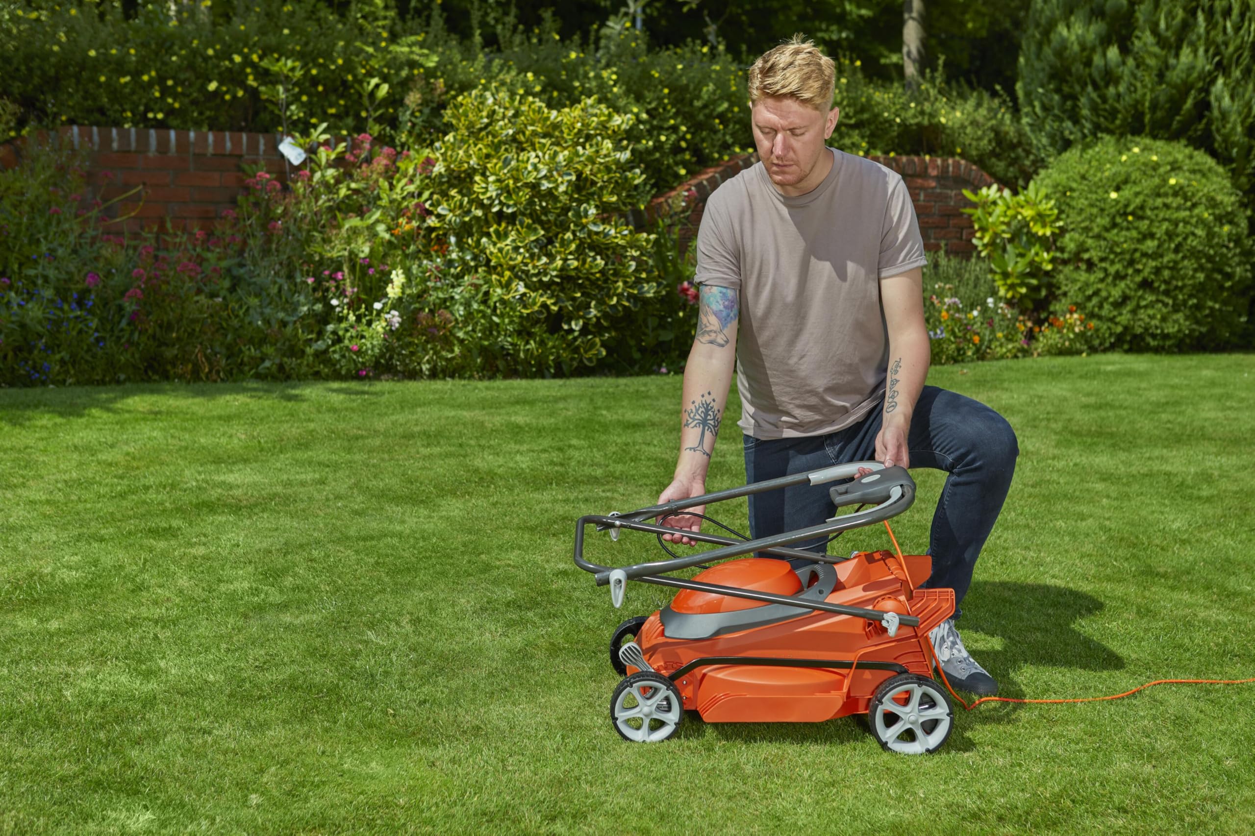1600W Electric Lawn Mower with 38cm Cutting Width & 45L Grass Box
